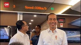 VIDEO: Jokowi Girang Jajal Kereta Cepat Ditemani Menhub dan Seleb