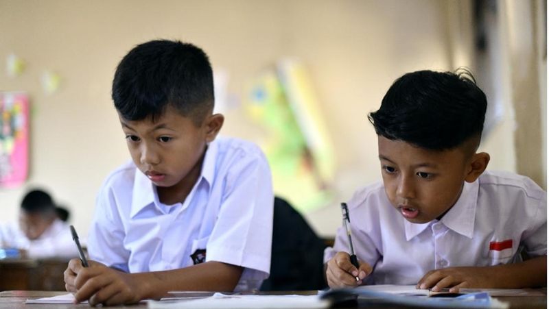 Implementasi Kurikulum Merdeka tidak hanya diterapkan pada jenjang SD, SMP, dan SMA, namun juga Pendidikan Anak Usia Dunia (PAUD).