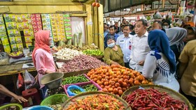 Jurus Wali Kota Eri Cahyadi Kendalikan Inflasi Surabaya