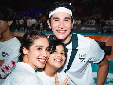 img-title Bangganya Vino G Bastian Anak Raih Juara 1 Lomba Olimpiade Matematika dan Sains
