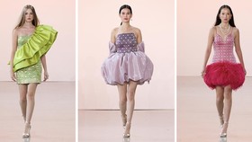Warna-Warni Songket Minang di Panggung New York Fashion Week