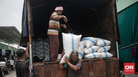 Jerit Buruh Harga Beras Melonjak Jadi Rp18 Ribu-Telur Rp32 Ribu
