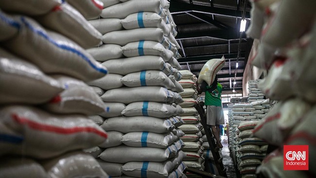 Dirut Bulog Budi Waseso mengatakan China siap membantu RI memenuhi kebutuhan pangan rakyatnya di masa paceklik El Nino dengan gelontoran 1 juta ton beras.