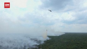 VIDEO: Upaya Cegah Karhutla, BNPB Kerahkan Heli Water Bombing