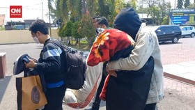 VIDEO: Tersangka Kebakaran Bromo Dilimpahkan ke Kejari Probolinggo