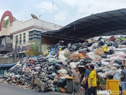 TPS Sederhana yang Tak Sanggup Lagi Tampung Sampah
