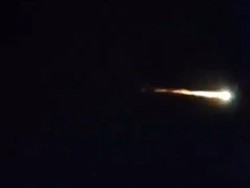 Viral Benda Bercahaya di Langit Pulau Jawa, BRIN: Itu Meteor Terang