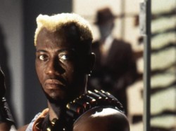 Sinopsis Film Demolition Man: Pertarungan Lawan Musuh Bebuyutan