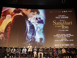 Nangis Berjamaah di Pemutaran Perdana Film Satu Hari dengan Ibu (SAHDU)
