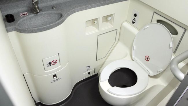 Pramugari Tak Anjurkan Penumpang Pakai Toilet Pesawat, Seberapa Kotor? Pramugari Tak Anjurkan Penumpang Pakai Toilet Pesawat, Seberapa Kotor?