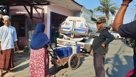 Potret Kekeringan di Jakarta, Warga Menjerit Butuh Air Bersih