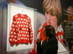Keren! Jaket Sweater Milik Putri Diana Laku Terjual Rp 15,6 M