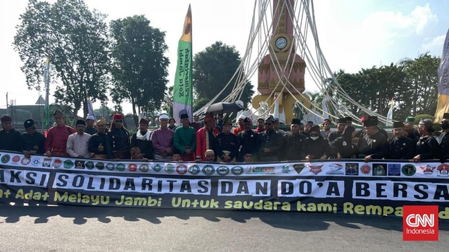 Hari ini aksi solidaritas Rempang digelar di sejumlah kota dari mulai solidaritas Melayu di Medan dan Jambi, hingga doa bersama di Gedung Muhammadiyah Jakarta.