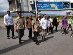 Kunker ke Kendari, Menhub Disambut Pj Gubernur Sultra Andap Budhi Revianto