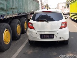Lagi-lagi LCGC, Kenapa Sih Sering Berulah di Jalan Raya?
