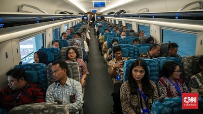 Harga tiket Whoosh cuma Rp200 ribu pada hari kerja dan Rp250 ribu untuk perjalanan akhir pekan.