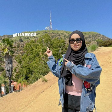 Lolos Final AGT 2023, 7 Potret Bahagia Putri Ariani Jalan-jalan di Los Angeles