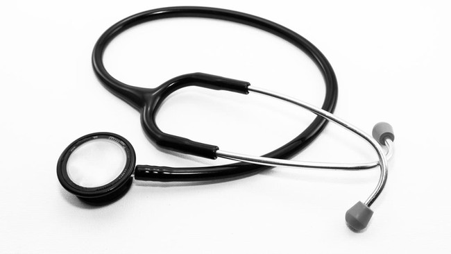 Kemenkes Rombak Aturan Jam Kerja Dokter Internship — Dampak ke RS dan Biaya Kesehatan
