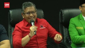 VIDEO: Setelah Mahfud, RK, Begini Pantun Hasto Untuk Sandiaga Uno