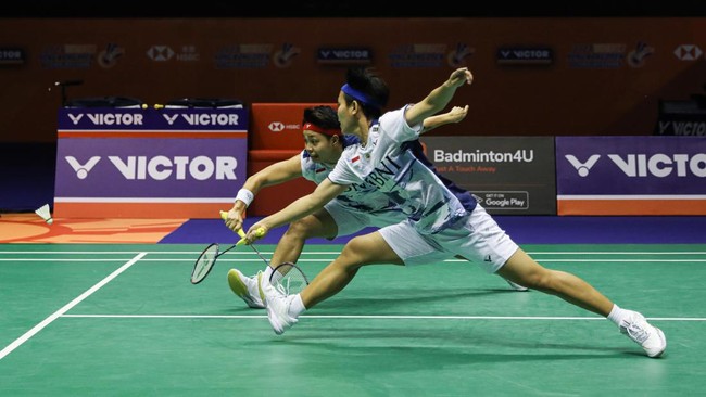 Indonesia berhasil meloloskan tiga wakil ke final Hong Kong Open 2023. Berikut daftar wakil Indonesia yang lolos ke babak tersebut.