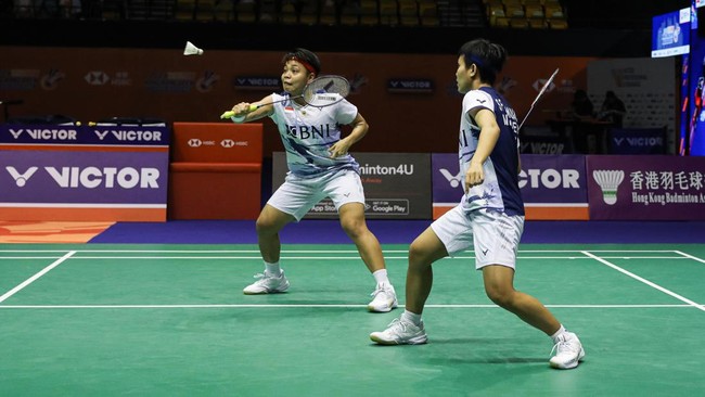 Apriyani Rahayu/Siti Fadia Silva Ramadhanti mundur di babak 16 besar China Masters 2023 saat melawan Margot Lambert/Anne Tran, Rabu (23/11).