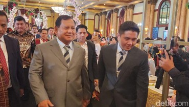 img-title Anak Hotman Paris Hari Ini Menikah hingga Malaysia Jiplak Lagu Halo-Halo Bandung