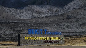 Usai Kebakaran Akibat Flare Prewedding, Wisata Bromo Dibuka Lagi