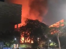 Kebakaran Museum Nasional di Ruang Pameran, Ada Koleksi yang Hangus