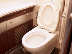 Bukan Cuma Tisu, Air Sabun Juga Nggak Boleh Dibuang ke Toilet, Bisa Meledak!
