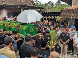 Ribuan Warga PSHT Iringi Pemakaman Korban Bentrok Pesilat di Taiwan