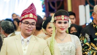 img-title Menyaksikan Lagi Pesta Nikah Rp5 Miliar Putra Hotman yang Sudah Balik Modal!