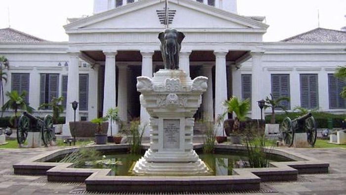 Apa Isi dari Museum Nasional Indonesia?