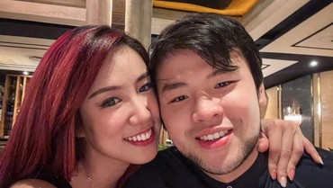 Sempat Bilang Ogah Bucin, Nicholas Sean Mesra dengan Pacar Baru