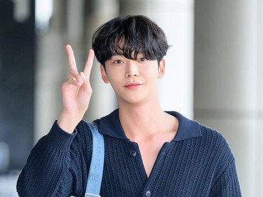 img-title Siap Jadi Angkatan Darat, Rowoon Eks SF9 Masuk Wajib Militer pada 21 Juli