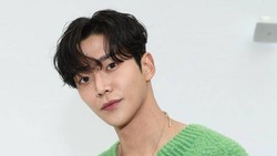 Rowoon Tunda Pendaftaran Wajib Militer, Alasannya...