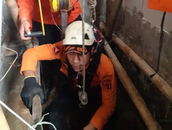 BPBD Bogor Evakuasi Warga Terjebak di Sumur Mengandung Gas