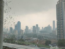 Ada Rekayasa Cuaca di Balik Derasnya Hujan Guyur Jakarta