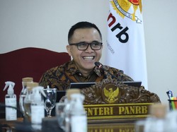 ASN Dilarang Like, Komen hingga Share Stiker di Medsos Capres-Cawapres