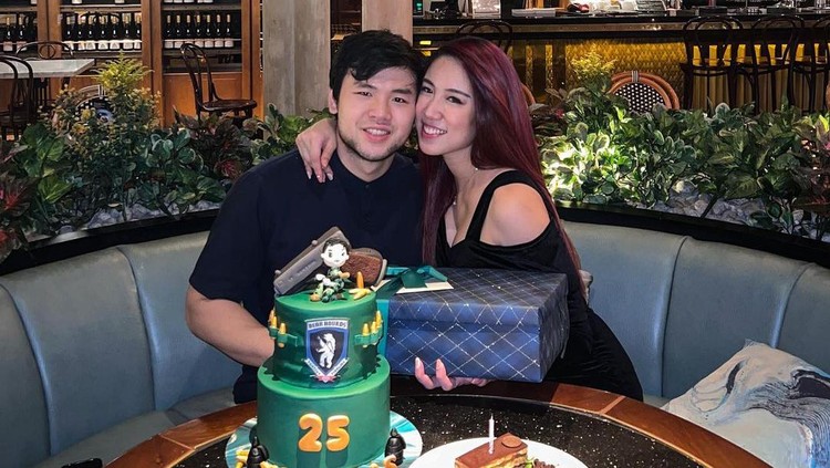 nicholas sean dan pacar