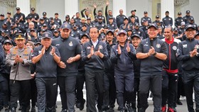 FOTO: Dikukuhkan Jokowi, Indonesia Siap Tempur di Asian Games