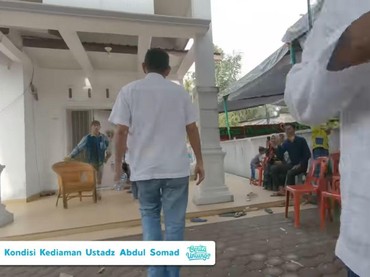 Penghasilan YouTube Ditagih Petugas Pajak, Ini 7 Potret Rumah UAS Penampakan Kamar Ada Kasur Lipat