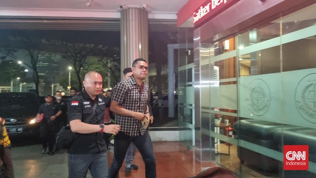 Direktur Penyidikan Jaksa Agung Muda Bidang Tindak Pidana Khusus Kuntadi menyebut tenaga ahli Kominfo Walbertus Natalius memberikan keterangan tak benar.