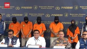 VIDEO: Pemilik Rumah Lokasi Produksi Film Porno Diperiksa Polda Metro