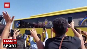 VIDEO: Publik Iran Menggila Lihat Ronaldo di Dalam Bus