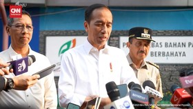 VIDEO: Isu Prabowo Cekik Wamen, Jokowi: Masa Nyekek?