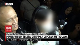 VIDEO: 12 Pemeran Film Porno Selesai Diperiksa di Polda Metro Jaya