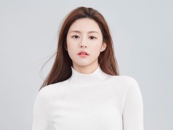 Go Yoon Jung Diincar Jadi Pacar Kim Seon Ho di Drakor, Gantikan Han So Hee