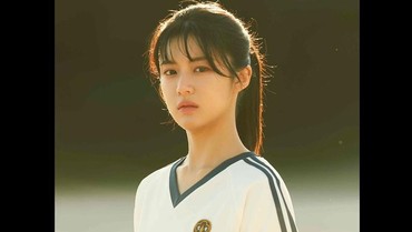 Bakal Adu Visual, Go Yoon Jung Diincar Bintangi Drama Bareng Kim Seon Ho