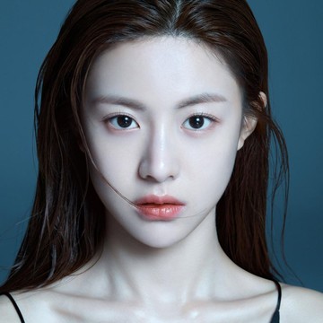 Bikin Nggak Sabar, Simak Potret Go Yoon Jung yang Akan Tampil di Spin