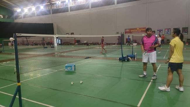Herry Iman Pierngadi mulai menjalankan tugas sebagai pelatih ganda campuran Indonesia di pelatnas PBSI Cipayung.